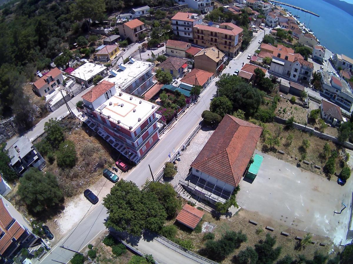 Dionisis Apartments Agia Efimia Exterior foto